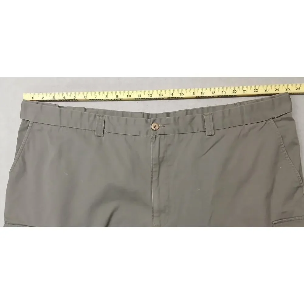 Canyon Ridge (52) Men's Gray Cargo Khaki Relaxed Shorts